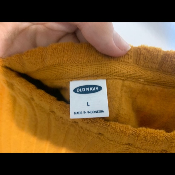 Sweater - Picture 3 of 3